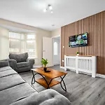 3Br-Sleeps6-Parking-Familyfriendly-Nearastonvilla